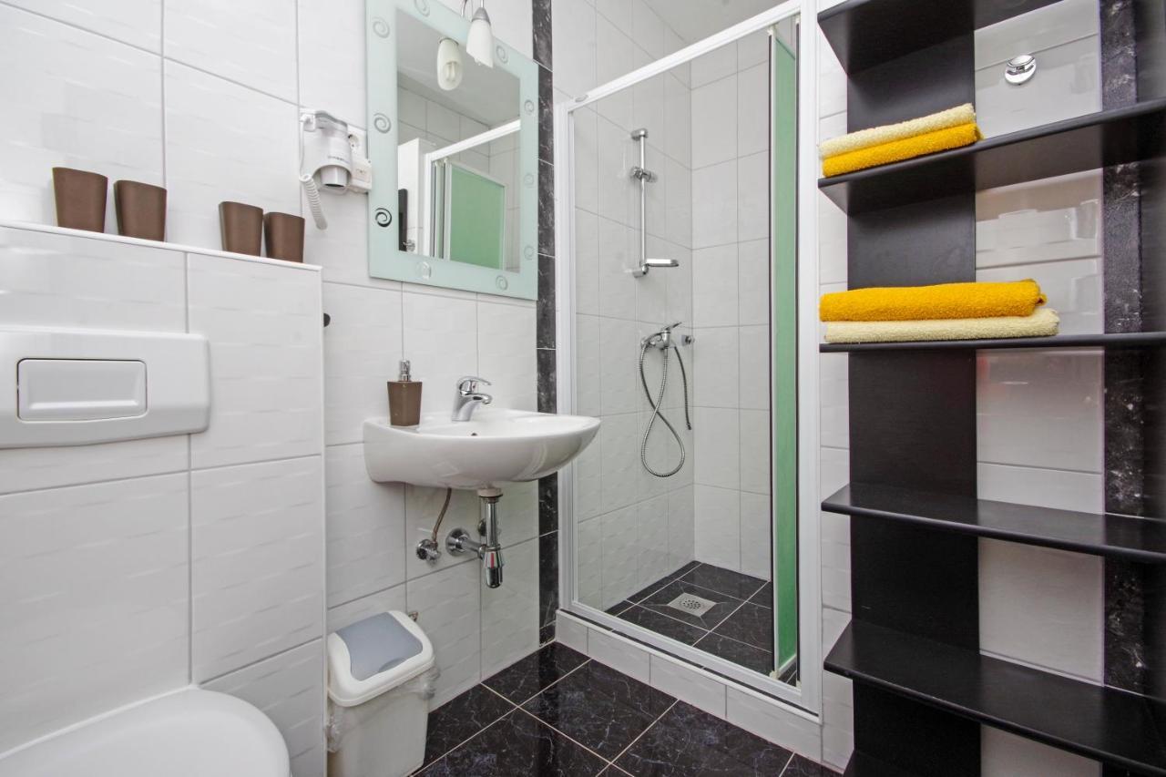 Matanovi Dvori Md Apartments Makarska Extérieur photo